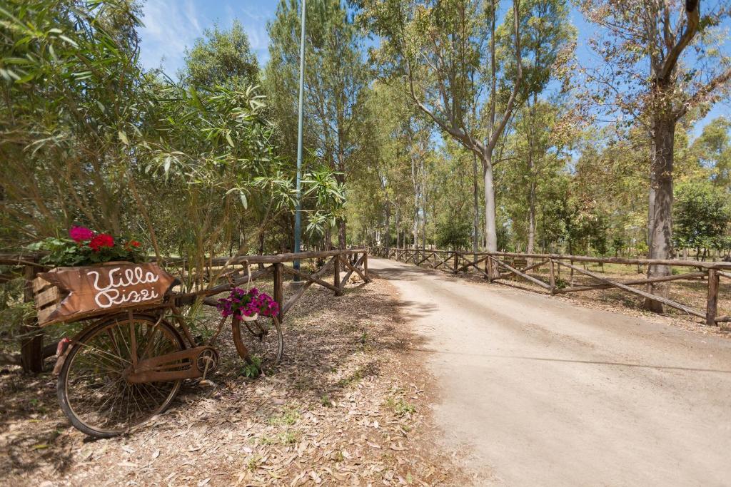 Ogród w obiekcie Villa Pizzi by Perle di Puglia