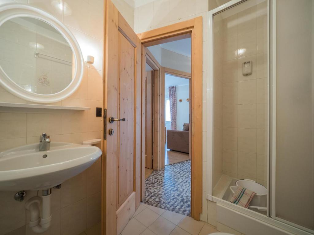 Łazienka w obiekcie Apartments & Rooms MyHolidayLivigno
