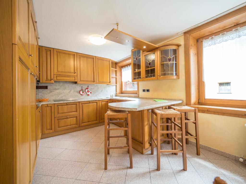 Kuchnia lub aneks kuchenny w obiekcie Apartments & Rooms MyHolidayLivigno