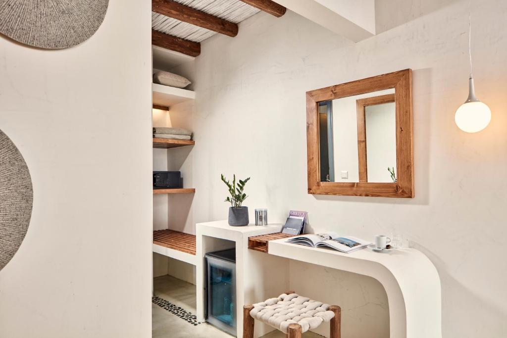 Parian Boutique Hotel - 4