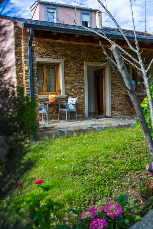 Vonkajšia záhrada v ubytovaní CASA BRAIS habitaciones y buen precio!