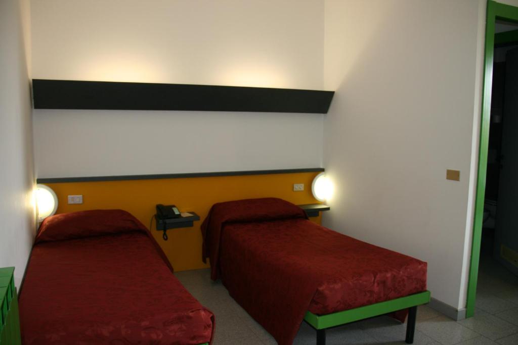 Booking.com: Albergo Nardini , Lentate sul Seveso, Italia - 300 Giudizi  degli ospiti . Prenota ora il tuo hotel!