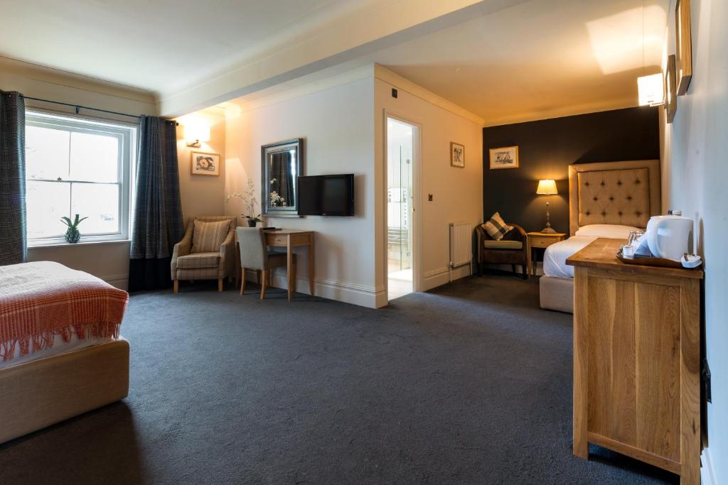 Derby Arms - Family Room