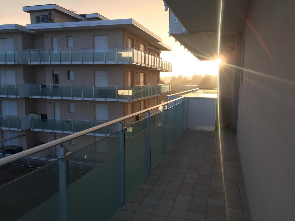 A balcony or terrace at Emozione Marina - appartamento fronte mare