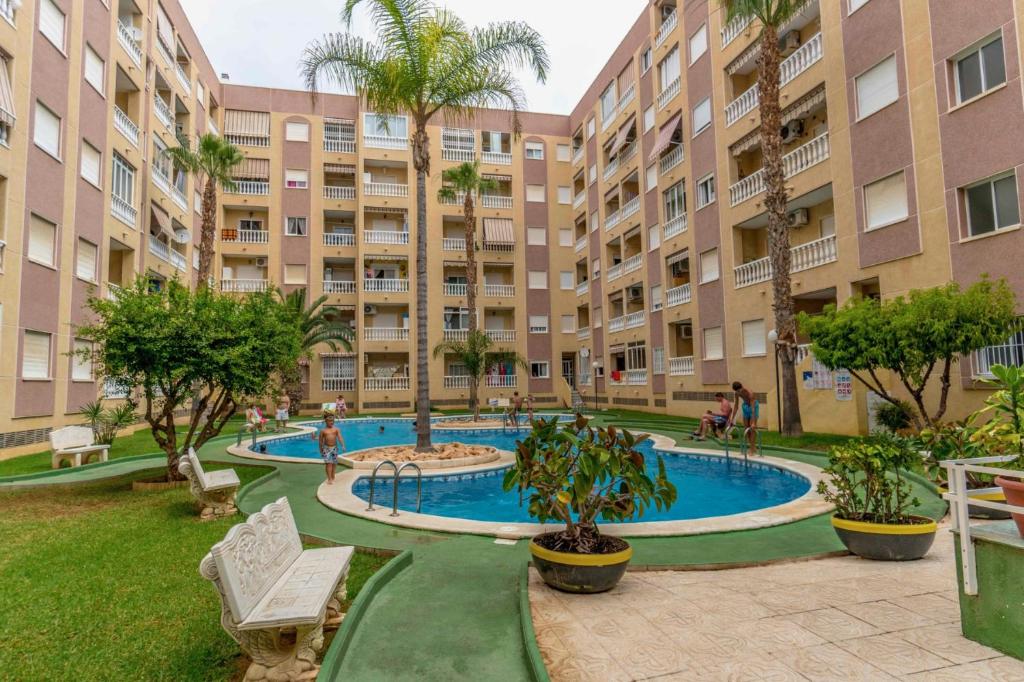 Casa Brolenzo Calle Bilbao 23, Torrevieja – Bijgewerkte ...