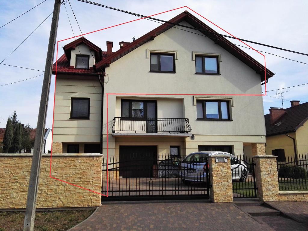 Tarnów Dom / Apartament w Centrum - Apartamento De Cuatro Dormitorios