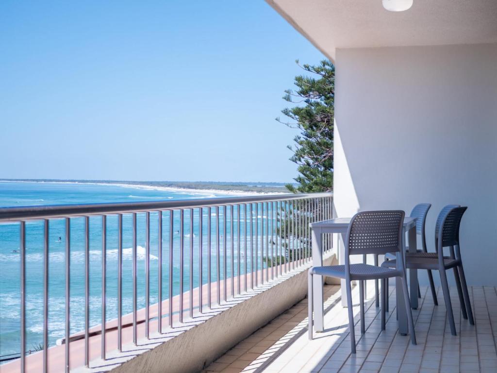 A balcony or terrace at Edgecliffe Unit 4, 4 Esplanade Kings Beach