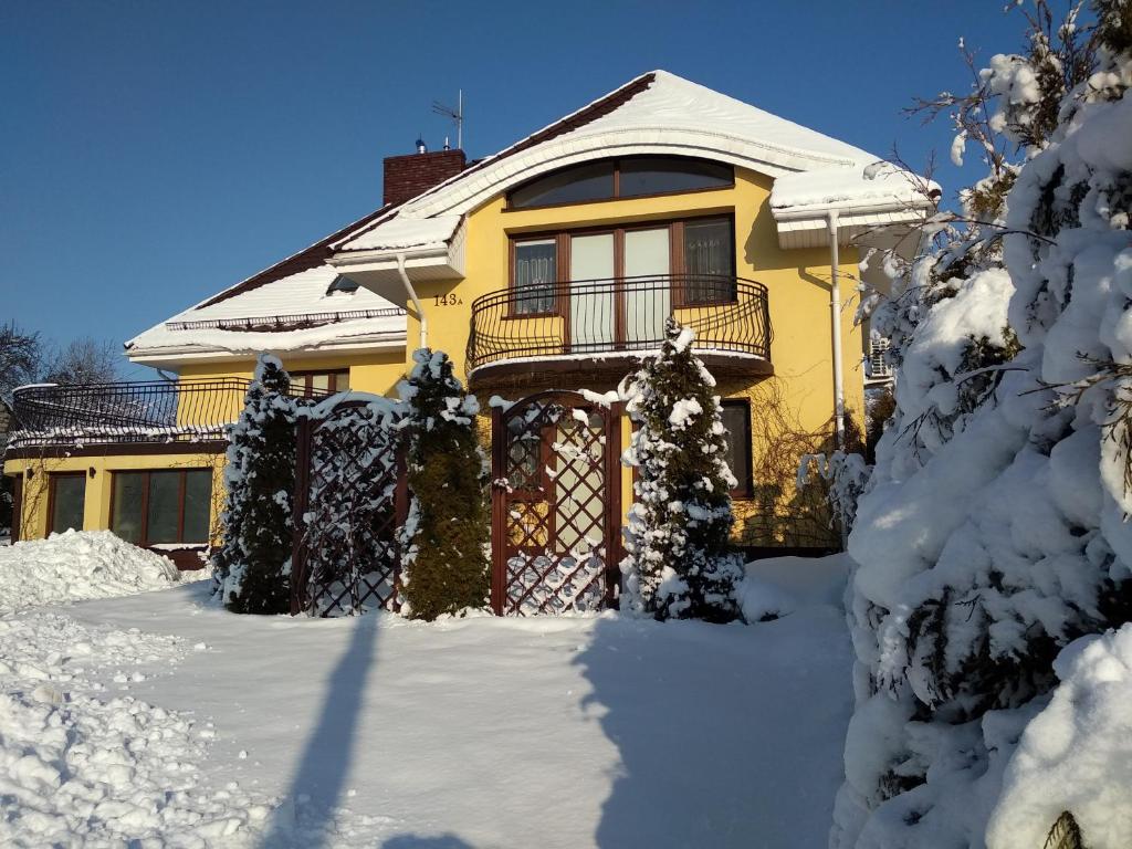 Villa Jura Pokoje Gościnne v zimě