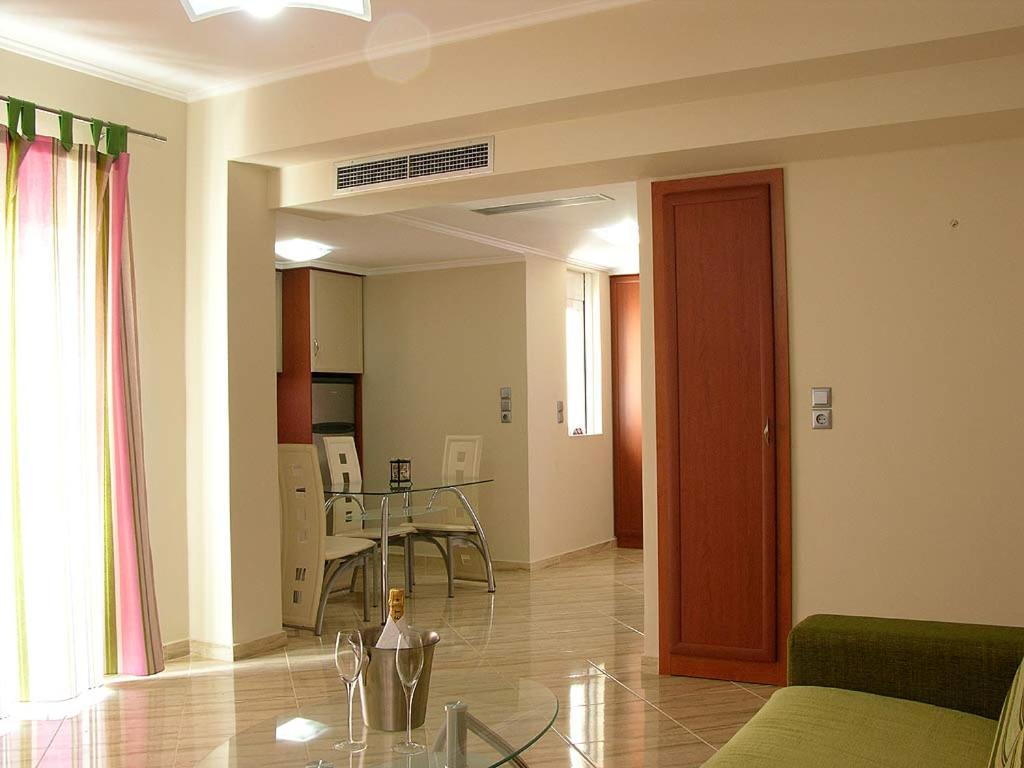 Posezení v ubytování Antonios Village Hotel & Apartments