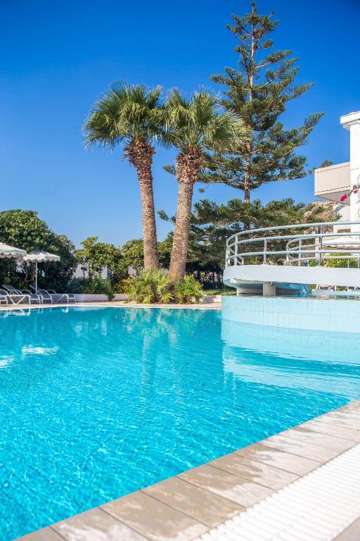 Irinna Hotel-Apartments - 14