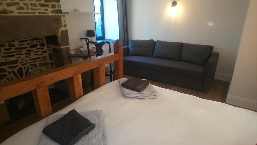 Postel nebo postele na pokoji v ubytování Frenes B&B