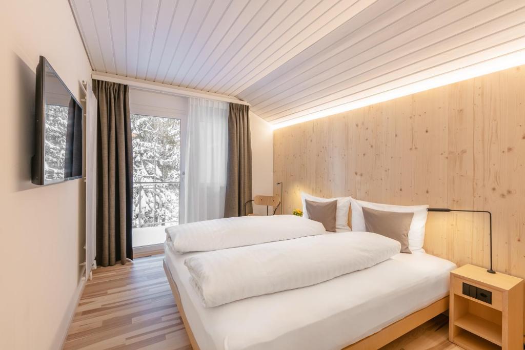 TV a/nebo společenská místnost v ubytování Hotel Seebüel