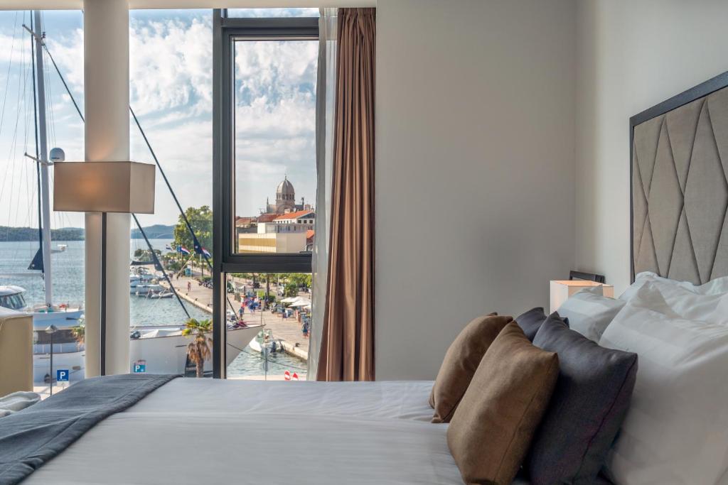 Bellevue Superior City Hotel - 18