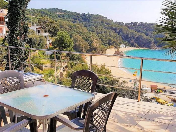 Papaya, Lloret de Mar – Updated 2022 Prices