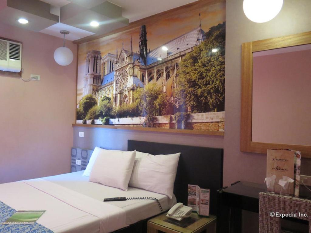Eurotel Angeles - Estudio