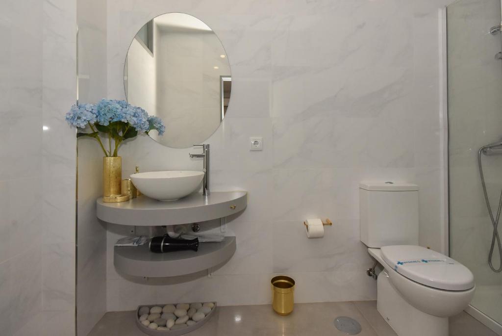 Rosario's Boutique Apartments - 4