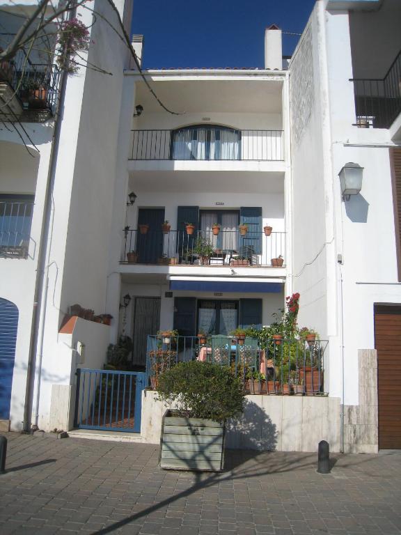 Fotografie z fotogalerie ubytování Duplex in front of the sea in Calella de Palafrugell -130 v destinaci Calella de Palafrugell