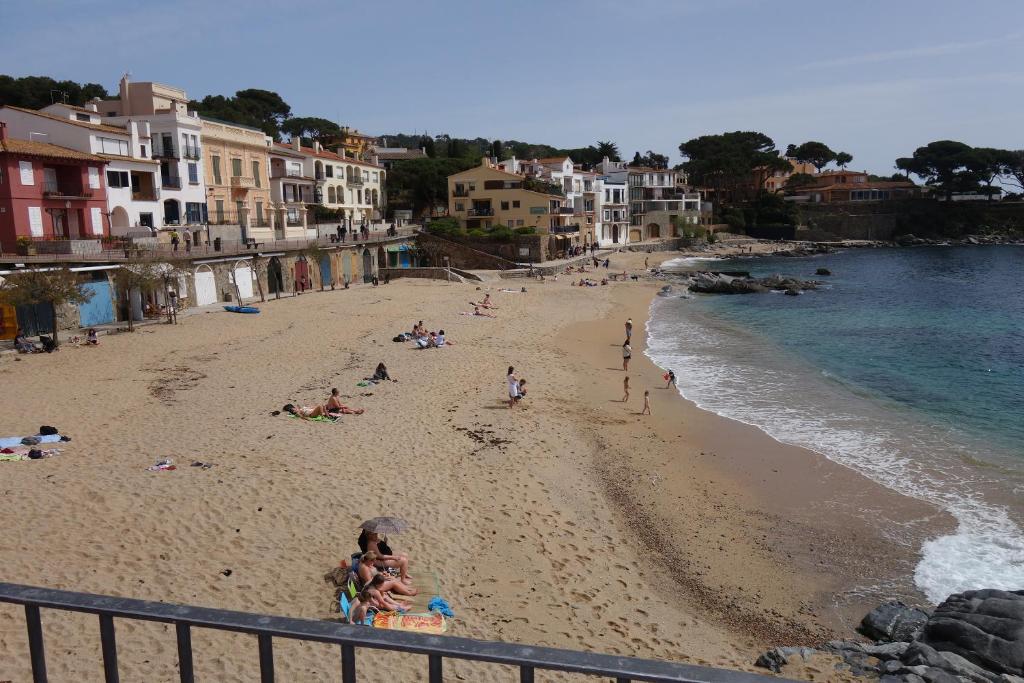Fotografie z fotogalerie ubytování Duplex in front of the sea in Calella de Palafrugell -130 v destinaci Calella de Palafrugell