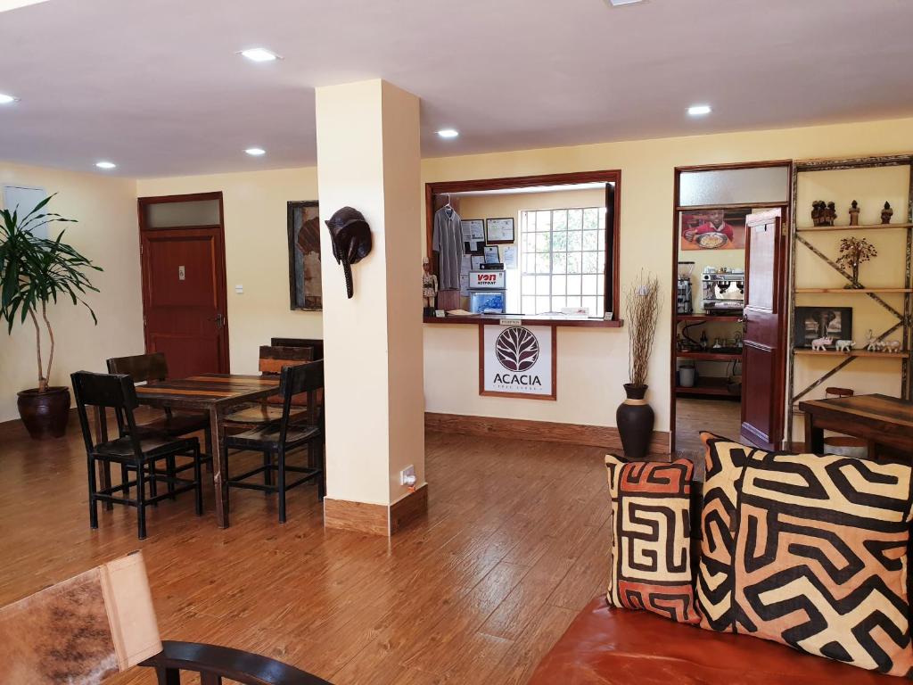 Posezení v ubytování Acacia Tree Lodge