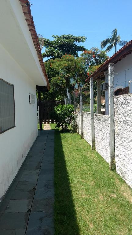  Casa em Maranduba - Ubatuba - 10 pessoas - 100m da praia