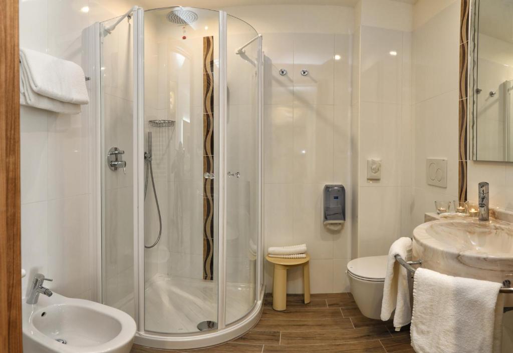 Koupelna v ubytování Kriss Internazionale Hotel