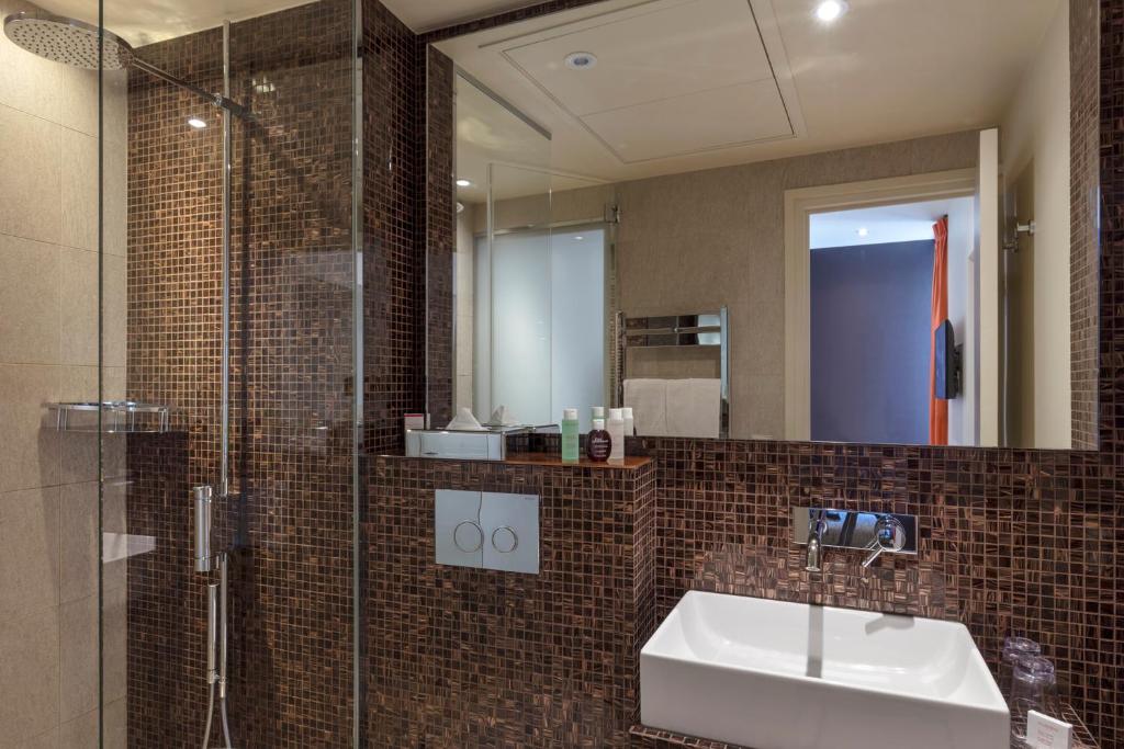 Hôtel de Lille - Saint-Germain des Près - Resim 31