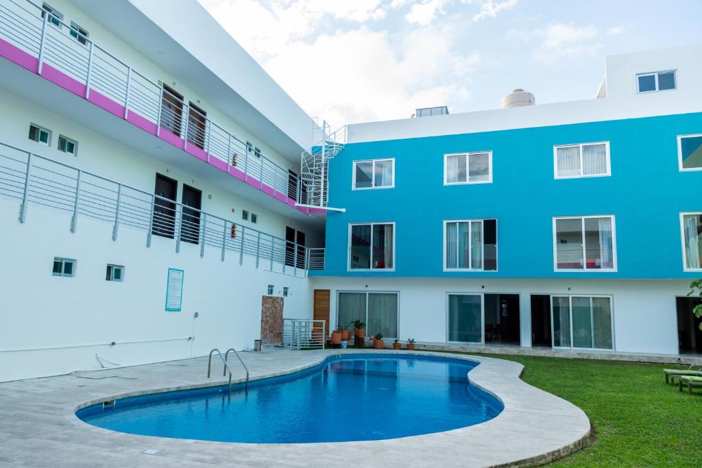 Bazén v ubytování Hotel Playa Encantada nebo v jeho okolí