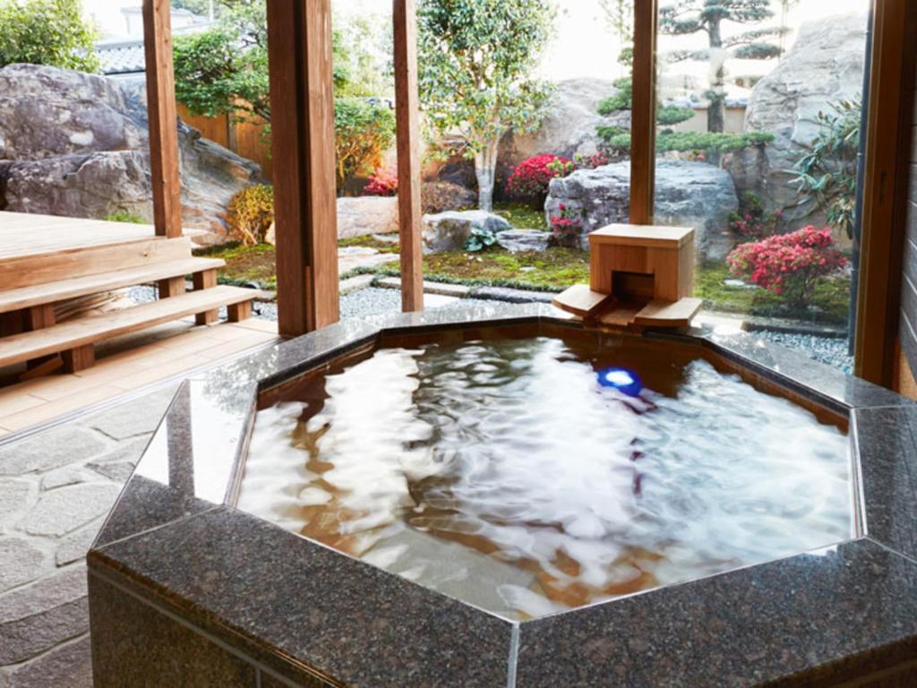 Ryokan Shinsen - Villa Met Openluchtbad (Horai)