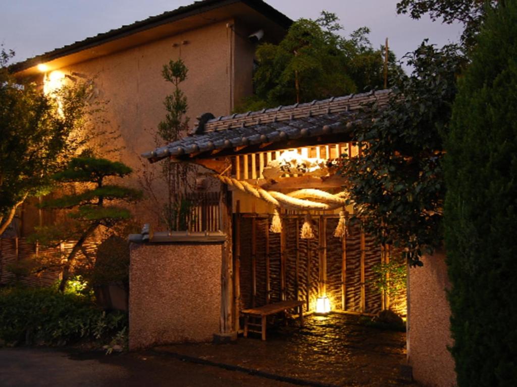 Budova, kde se ryokan nachází