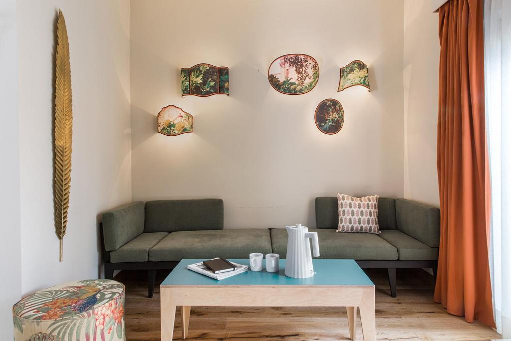 Condominio Monti Boutique Hotel - Suite With Terrace