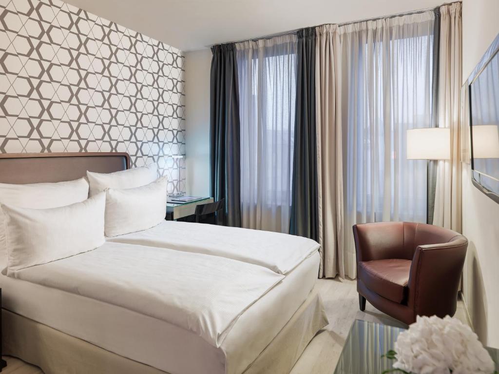 H10 Berlin Ku'Damm - Resim 10