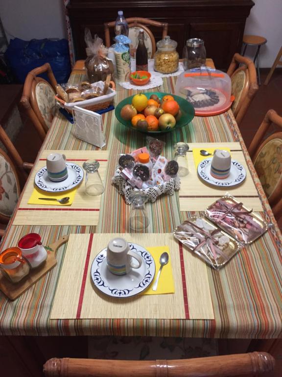 B&B Filomena a Santa Giusta - Accogliente Oasi con Terrazza
