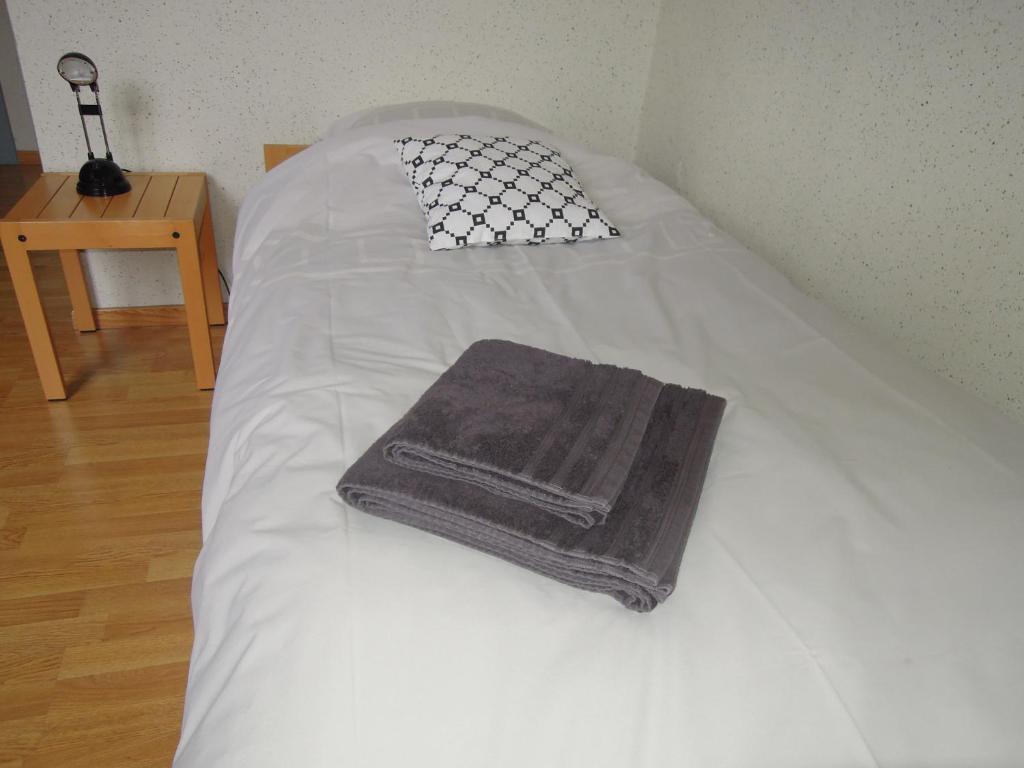 Postel nebo postele na pokoji v ubytování KLOOSTERSTRAAT40