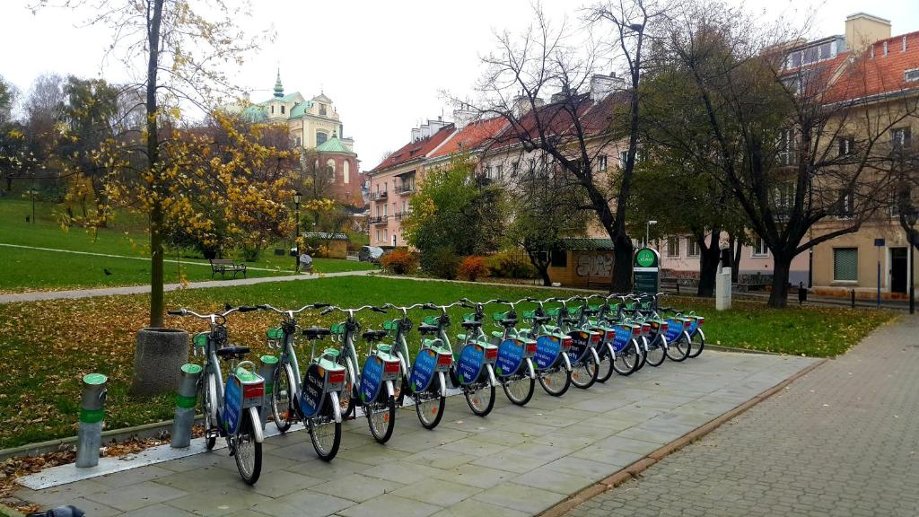 Jazda na bicykli v okolí ubytovania Mieszkanko koło Zamku