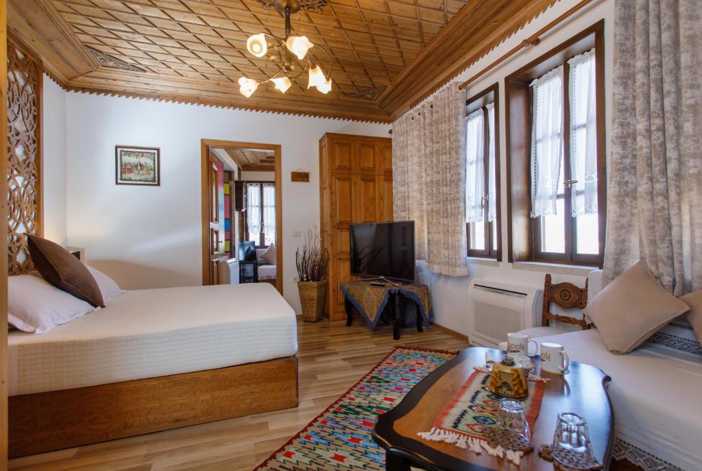 Postel nebo postele na pokoji v ubytování Hotel Kodra