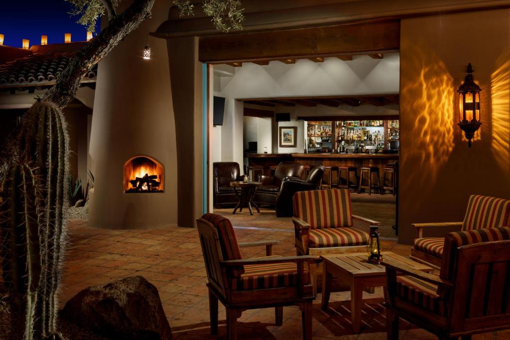 The Hermosa Innにあるシーティングエリア
