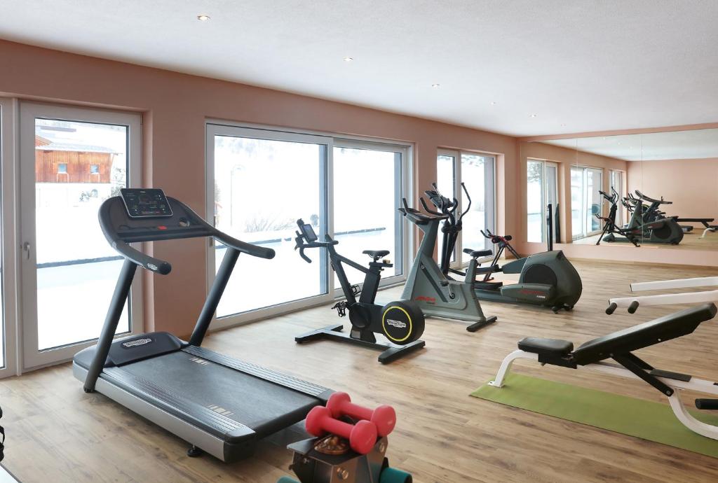 Fitness centrum a/nebo fitness zařízení v ubytování Alpenresidenz Ballunspitze - Kinderhotel