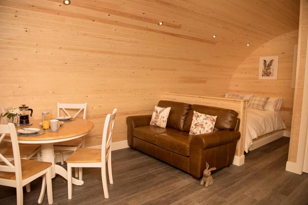 Posezení v ubytování Braeside Retreats