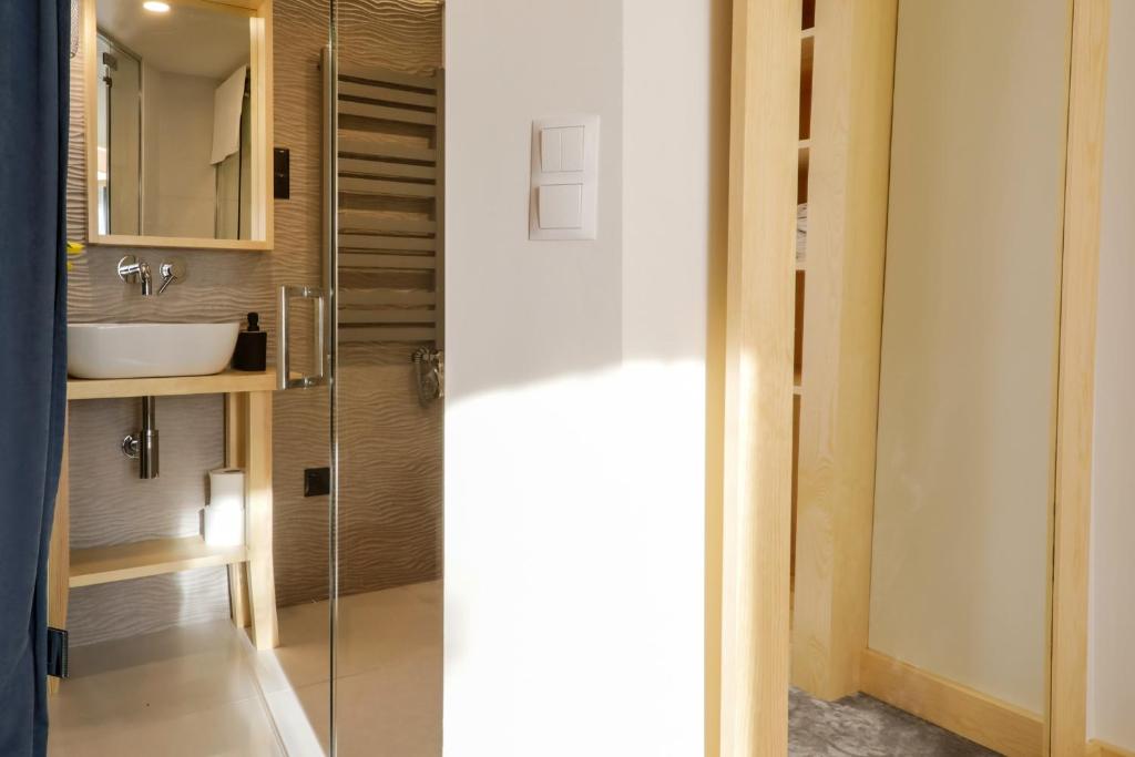 Biała izba Apartamenty - 17