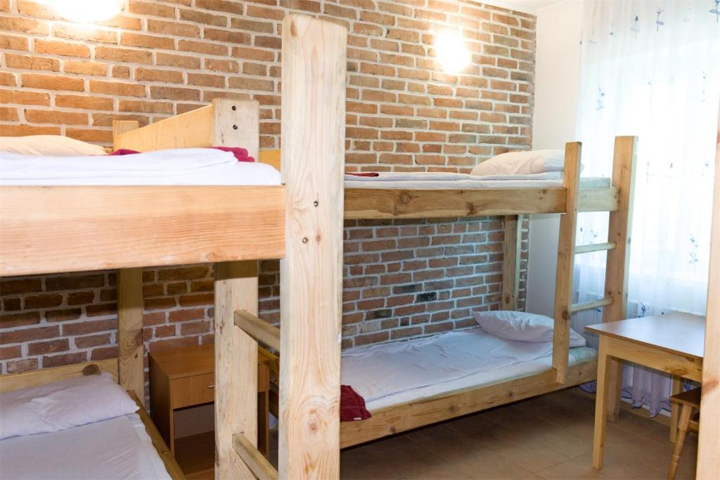 Fortetsya - Economy Quadruple Room