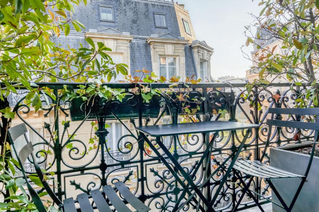 Chalgrin Boutique Hotel