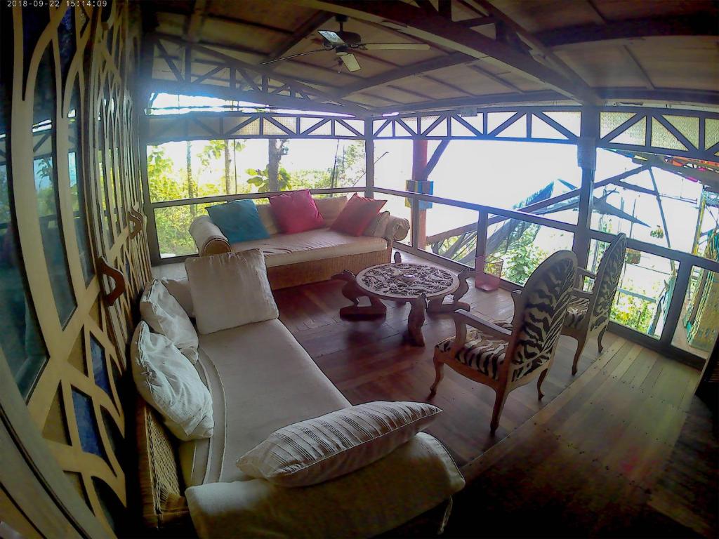 Posezení v ubytování Karang Aji Beach Villa