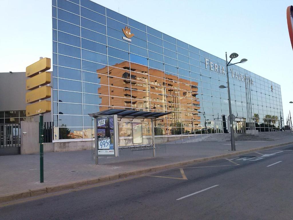 Guest house Hostal Mitre Paterna, Spain - Booking.com
