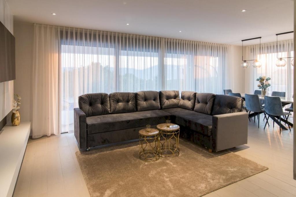 Posedenie v ubytovaní Luxury Villa Viktorija