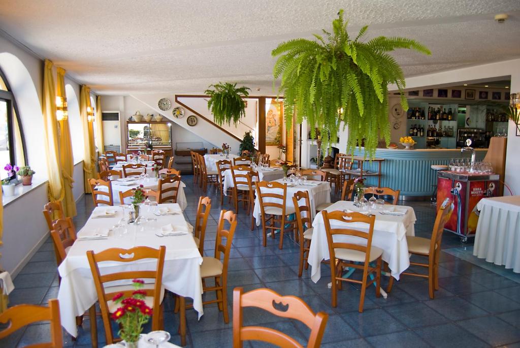 Restaurace v ubytování Hotel La Primavera