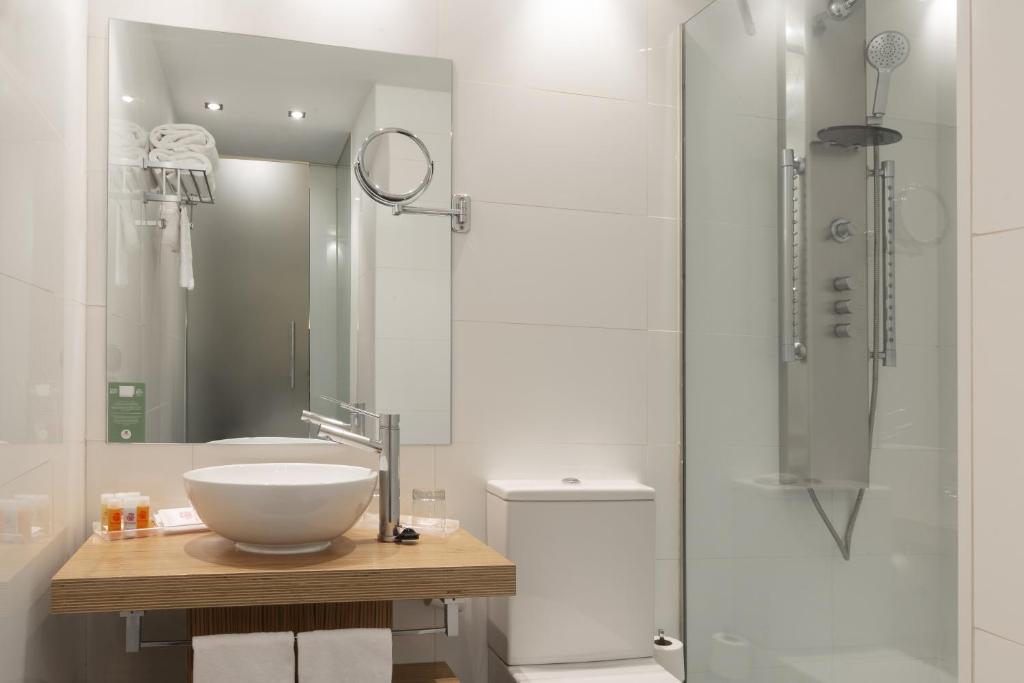 
Quadruple Room (4 Adults)
