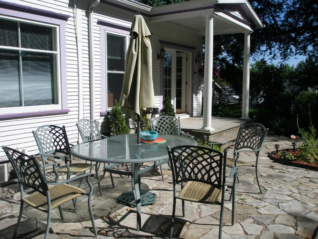 Patio nebo venkovní prostory v ubytování Ô Bois Dormant B&B