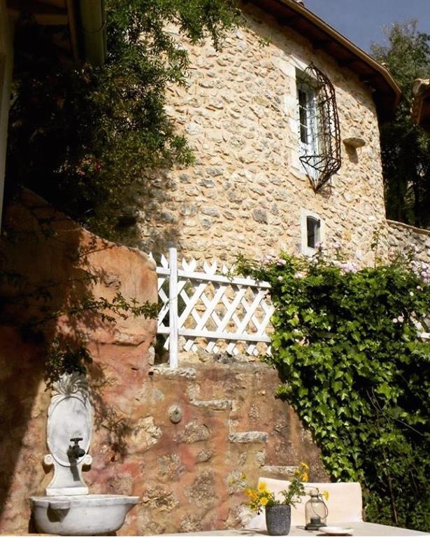 A garden outside Pavezzo Country Retreat