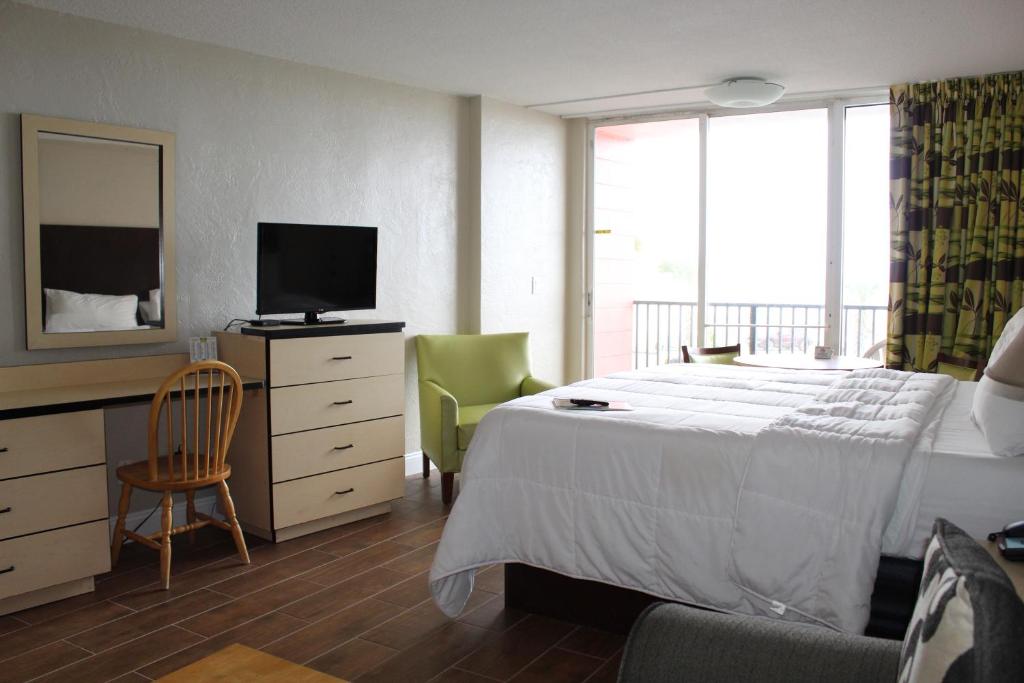 Cove Motel Oceanfront - 