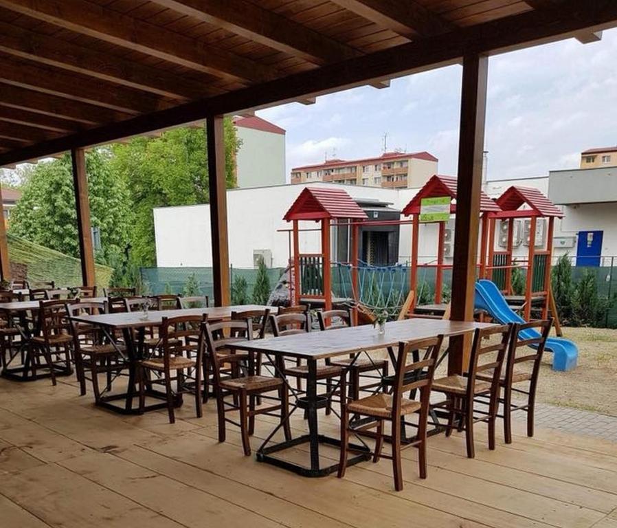 Balkón nebo terasa v ubytování hotel Chmelnice